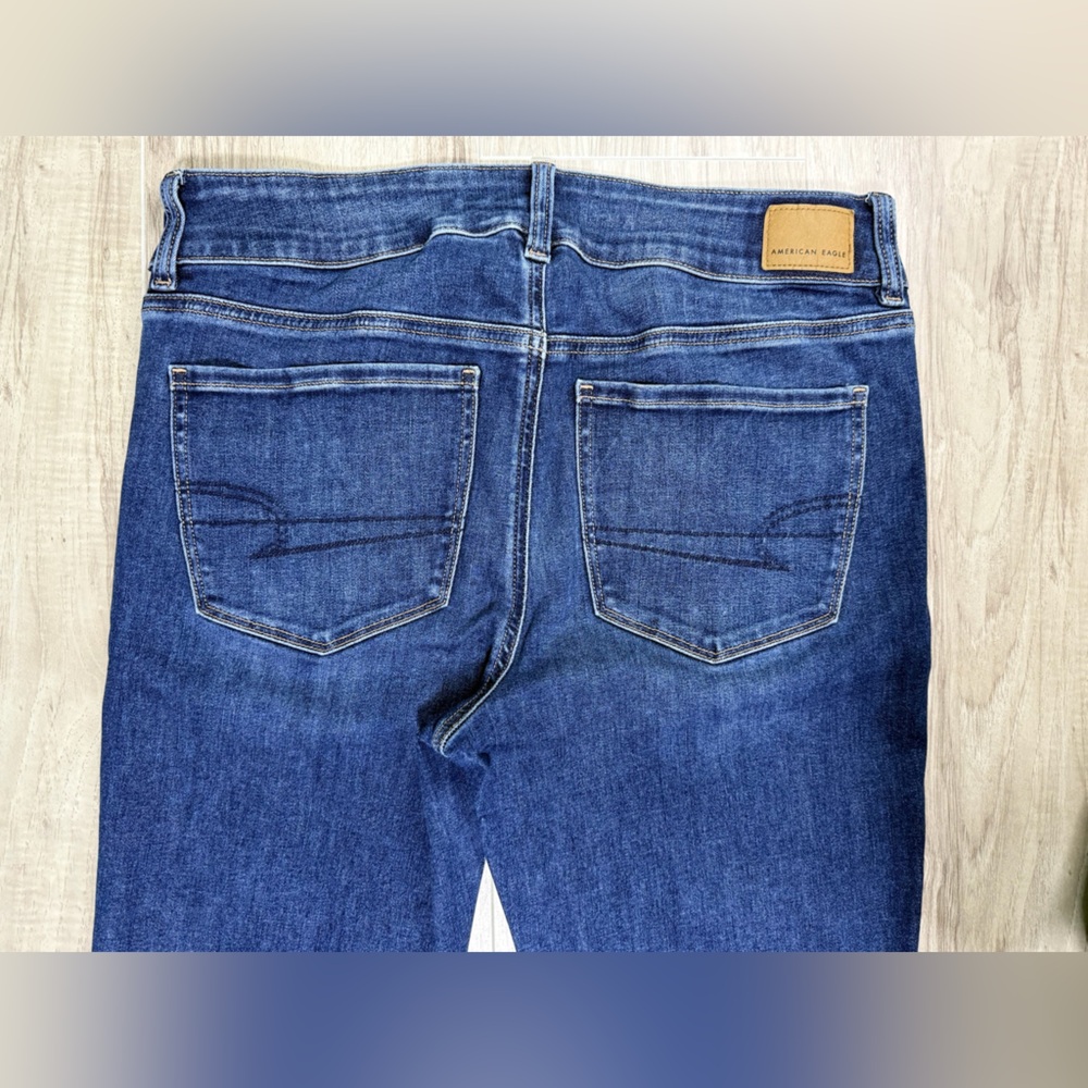 American Eagle artist crop - Picture 3 of 11